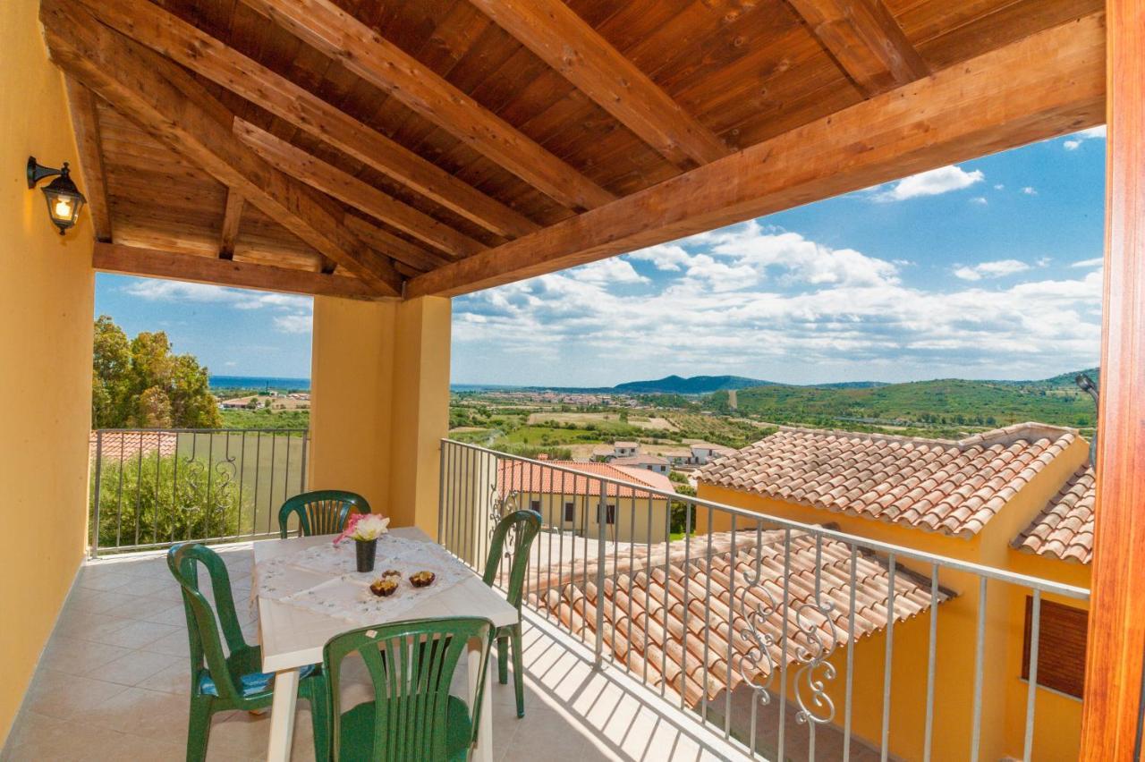 Corte Di Gallura 布多尼 外观 照片
