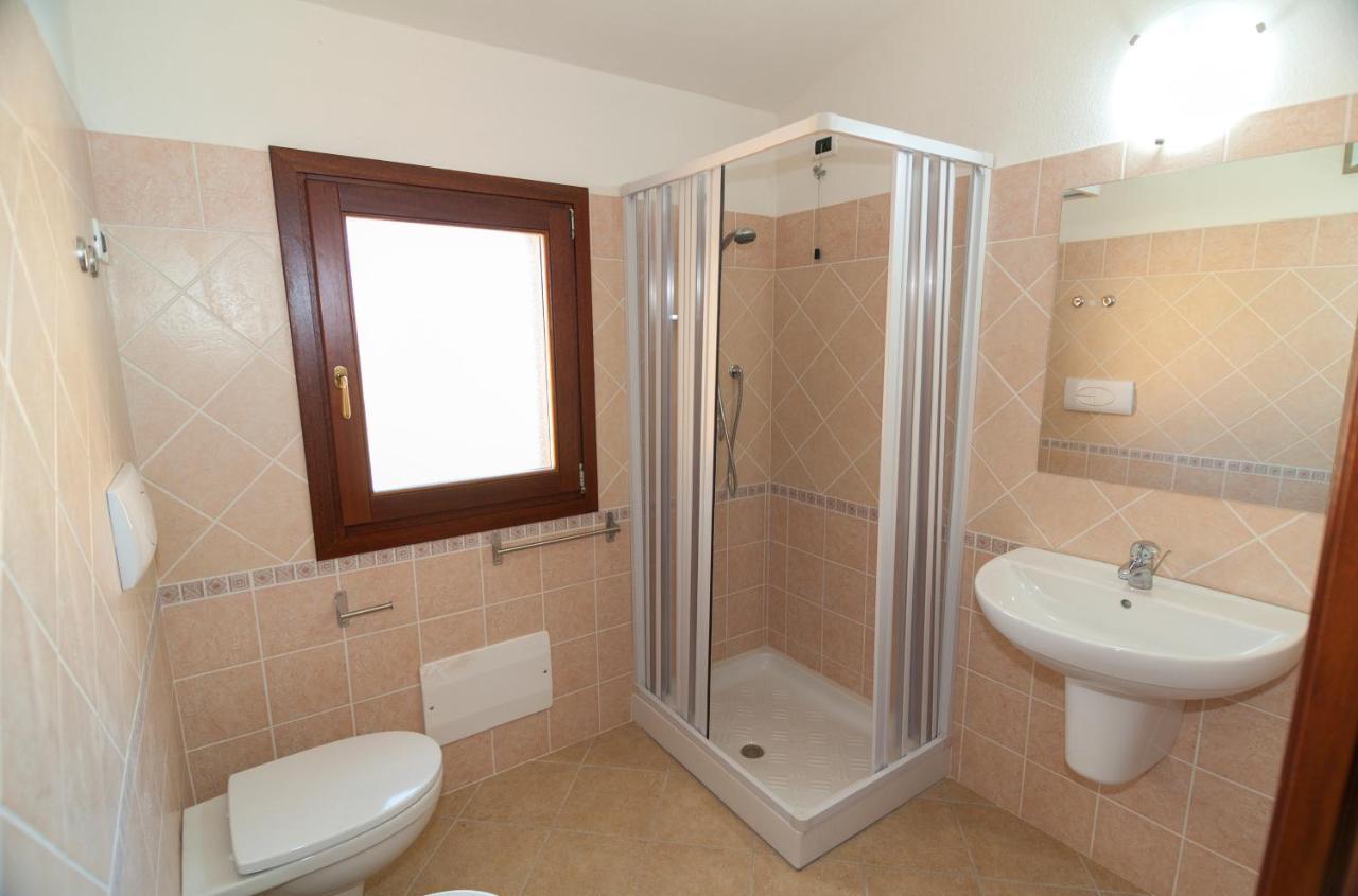 Corte Di Gallura 布多尼 外观 照片